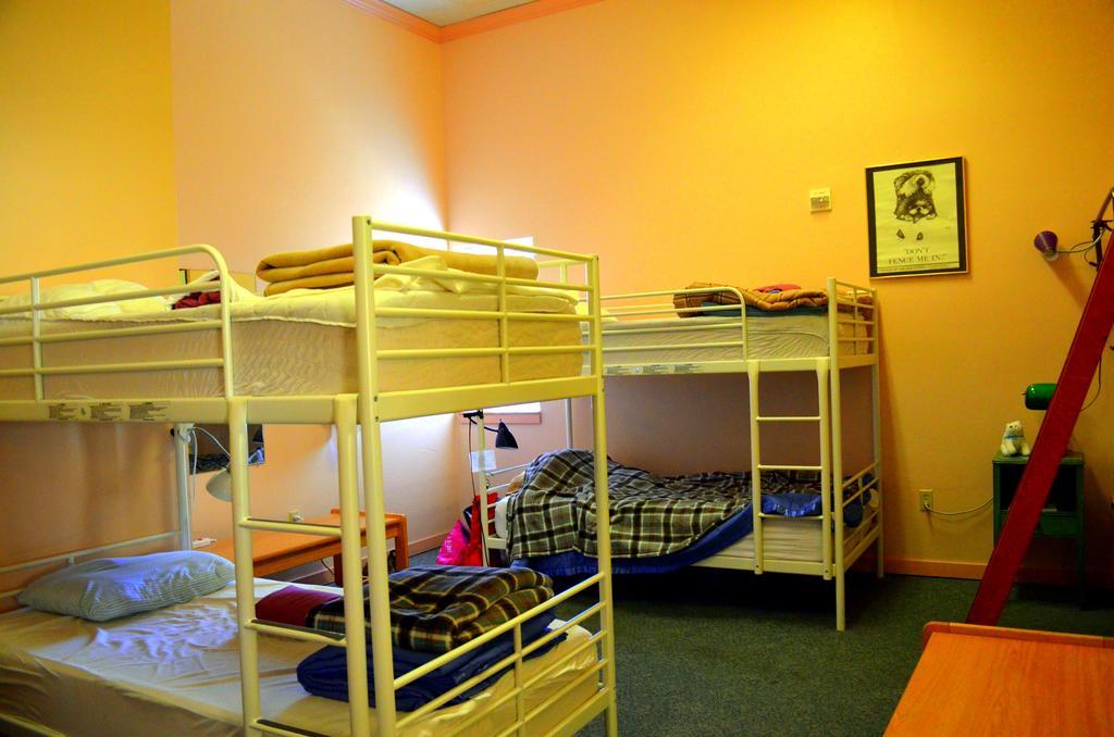 Monterey Hostel Cameră foto