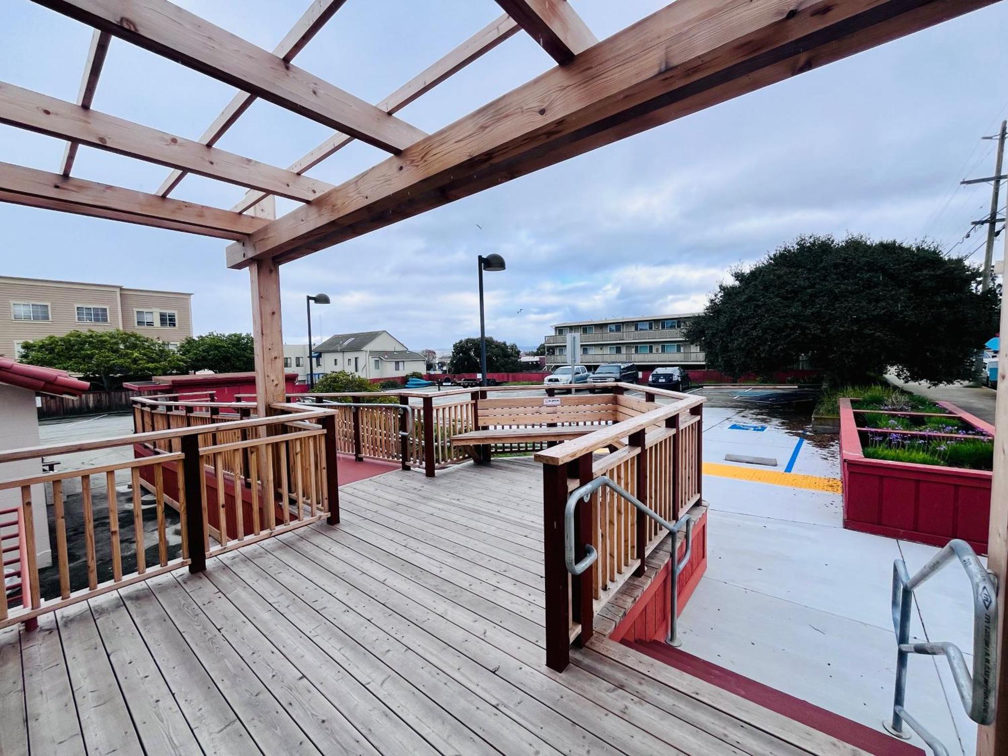 Monterey Hostel Exterior foto